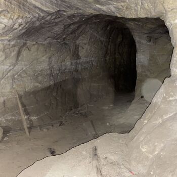 Dole v šachtě? Dole v šachtě?