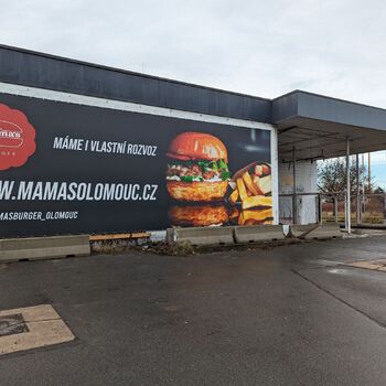 Gas station that ran out of fuel