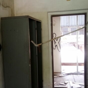 dveře posuvné dveře lednička interiér pohyblivé bariéry bílé zboží