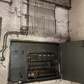 Vojenský objekt na kraji Prahy Vojenský objekt na kraji Prahy