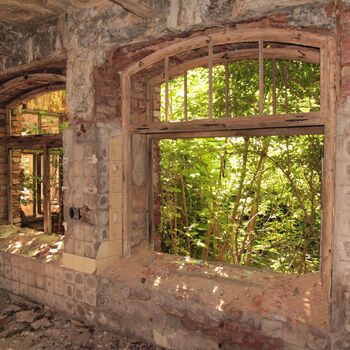 Remembering Elias before the fire