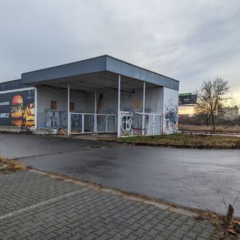 Gas station that ran out of fuel