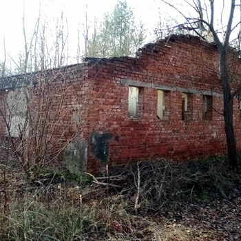 structure hut shelter barn building structure hut shelter barn building