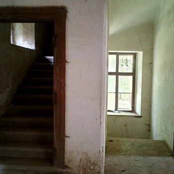 Buňka Architektura staré dveře budova zeď