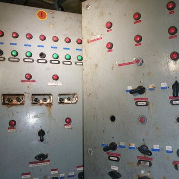 equipment drops background sequencer water