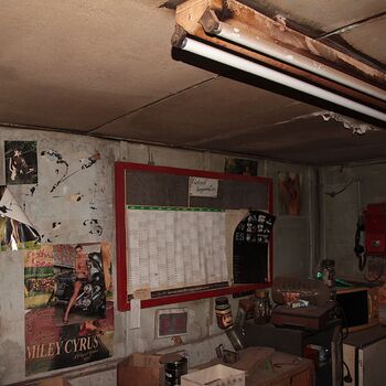 Pískové hospodářství, aneb příliš dlouhá swingers párty