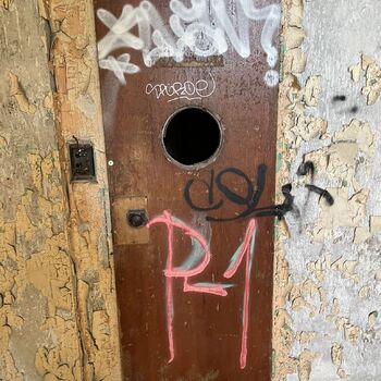 2025 Ex-sovětská nemocnice