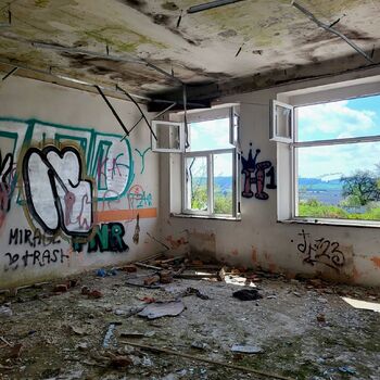 Verlassenes Hotel Kladno Verlassenes Hotel Kladno