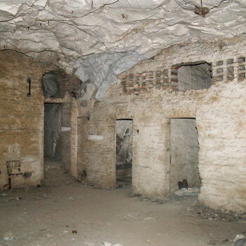 Richard Underground Factory