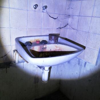 loď koupelna Vana Vana místnost interiér Toaleta koupel nábytek umyvadlo vyčistit loď koupelna Vana Vana místnost interiér Toaleta koupel nábytek umyvadlo vyčistit