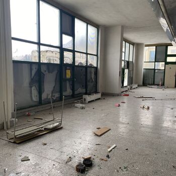 Abandoned building - unknown previous purpose