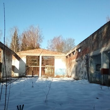 dům budova garáž struktura