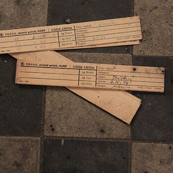 Škoda-Gebäude Nr. 16 mit Überdachung