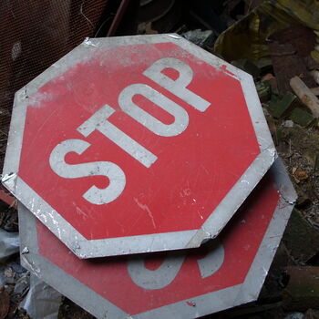 Hájovna ve stráni.