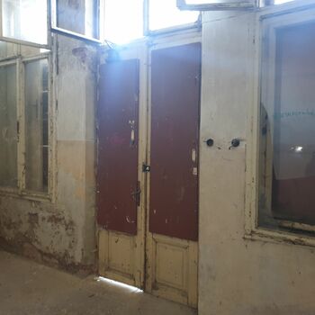 Výtah zařízení dveře zdvihací zařízení skříňky