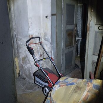 Dům babičky která nedojedla ledničku