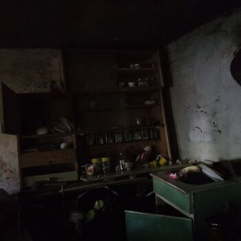 Das Haus, in dem alles hinterlassen wurde Das Haus, in dem alles hinterlassen wurde