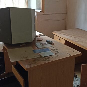 stůl počítač tabulka nábytek přenosný počítač kancelář monitor