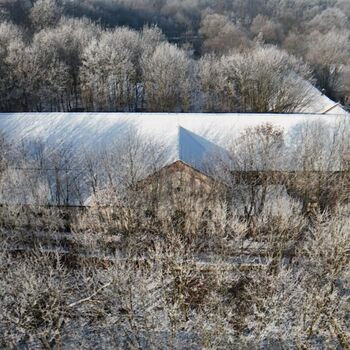 Palác u tlustého pána & přilehlý kolchoz