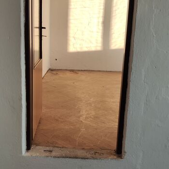 Abandoned farm building_2025