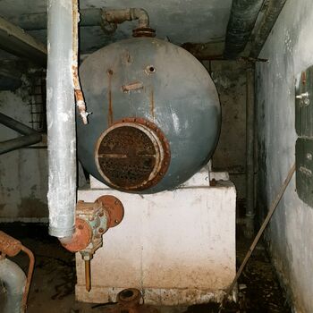 kotel loď kontejner stroj kotel loď kontejner stroj