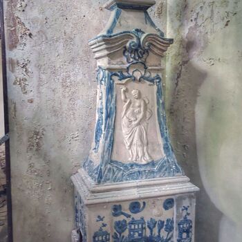 baufälliges Schloss