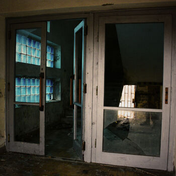 Haly plné tajemství... Opuštěná fabrika