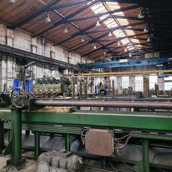 „Některé provozy vyžírají od železa, jiné, aby hutě nevyhasly.“