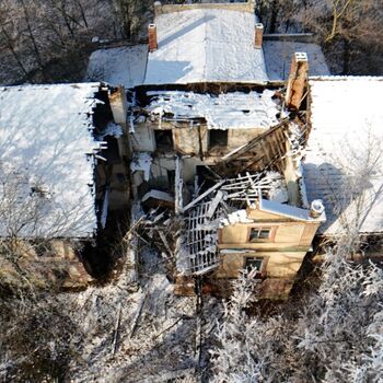 Palác u tlustého pána & přilehlý kolchoz