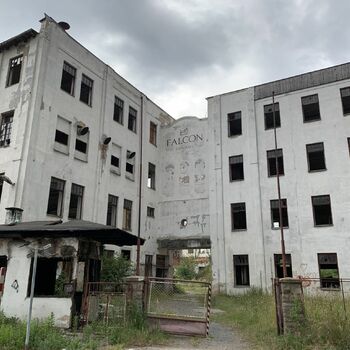 Ehemalige Fabrik für gebogene Waren