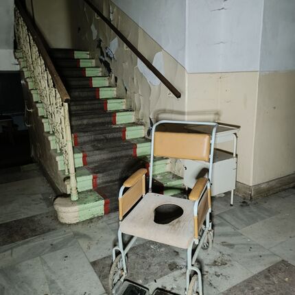 Retirement Home ☠️ Retirement Home ☠️