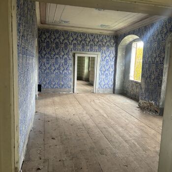 Eine weitere verlassene Burg.