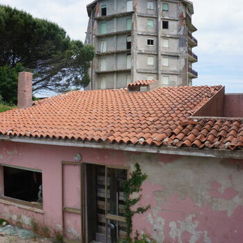 tašek střecha ochranný kryt krytí Architektura vedle sebe dům