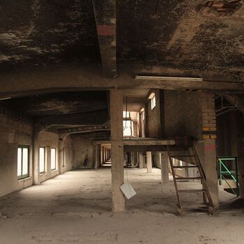 The "throat" of the cement works