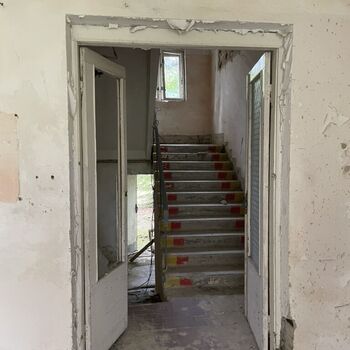 2025 Sovětské kasárny