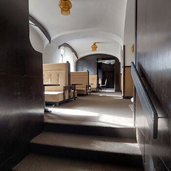 Schloss, mehr besucht als Hluboká😉