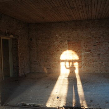 Buňka suterénu zeď Architektura staré tunel