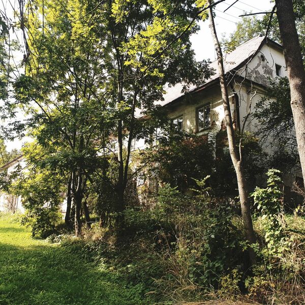 Opuštěný domeček na vrcholku 2020