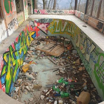 Villa on the hill 2021