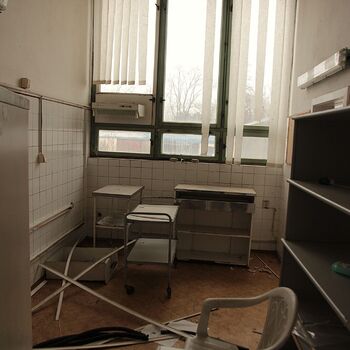 Továrna děrnoštítkových počítačů