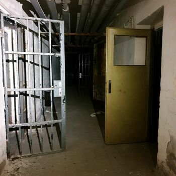 Buňka věznice nápravném zařízení nápravného zařízení Buňka věznice nápravném zařízení nápravného zařízení