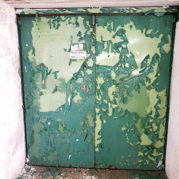 ashcan bin container old grunge texture vintage