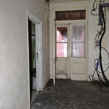 Co to bylo? Tábor nebo lovecký zámeček...