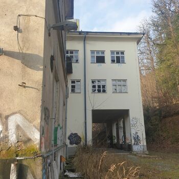 gas pump building pump architecture structure