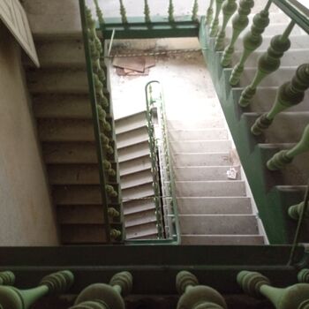 Beautiful, slowly decaying apartment villa.2024 Beautiful, slowly decaying apartment villa.2024
