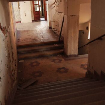 Verlassene Schule der tschechischen Minderheit im Grenzgebiet 2023