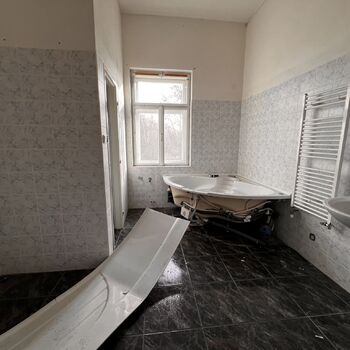 Station house / hostel? 2024