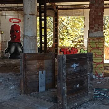 guillotine instrument of execution instrument