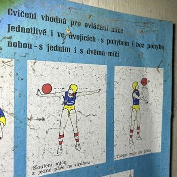 ᴀʙᴀɴᴅᴏɴᴇᴅ ꜱᴄʜᴏᴏʟ