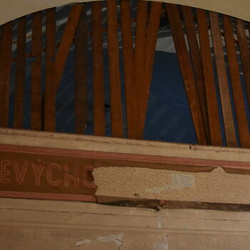 paprsek budova paprsek budova